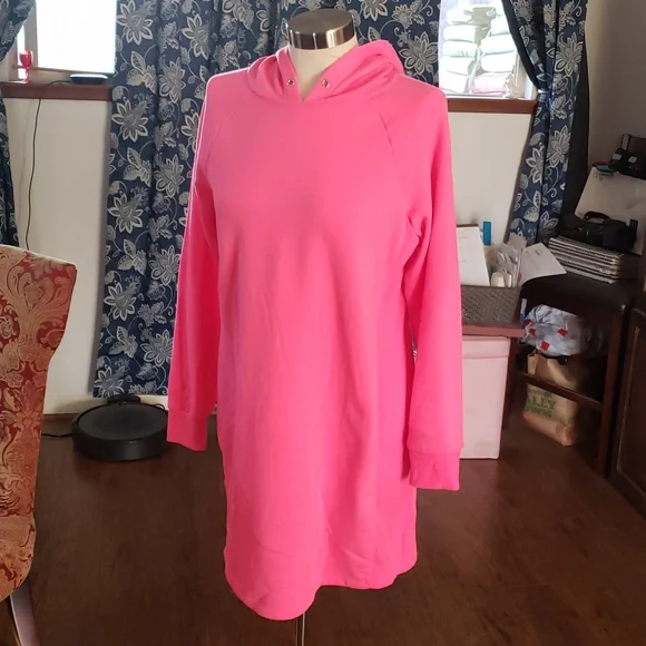 neon pink hoodie dress Good condition Neon pink sweatshir hoodie dress